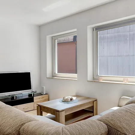 Schoene 2-raum-wohnung Im Zentrum Apartment Waltershausen