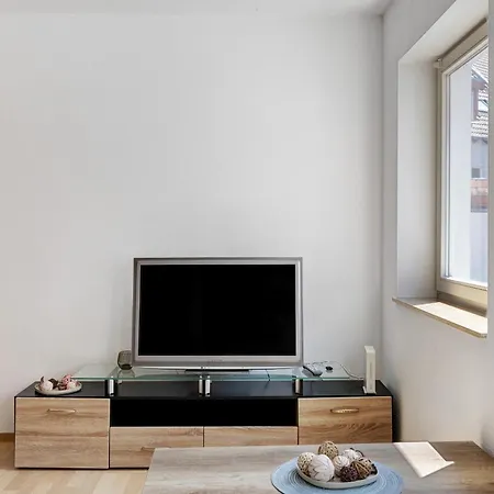 Schoene 2-raum-wohnung Im Zentrum * Waltershausen
