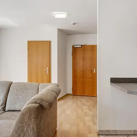 Schoene 2-raum-wohnung Im Zentrum *