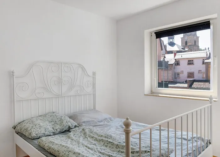 Appartement Schoene 2-raum-wohnung Im Zentrum *